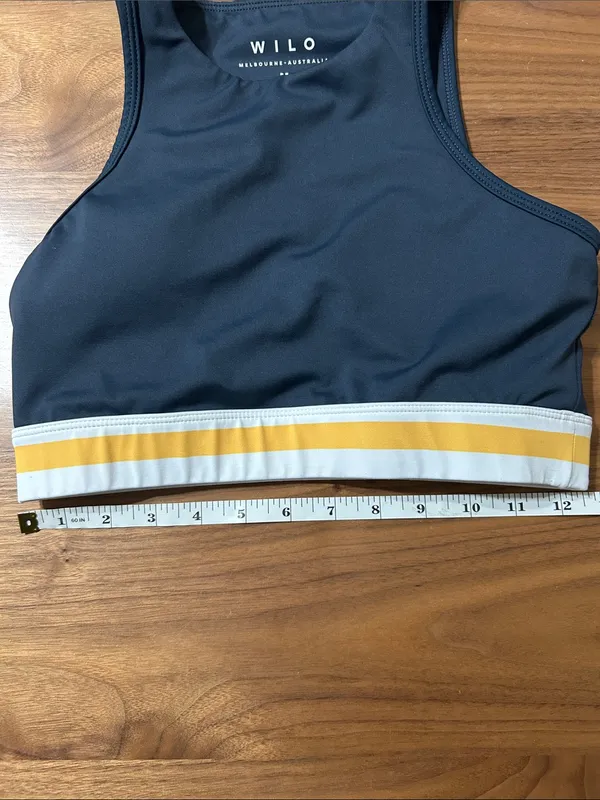 Wilo The Label High-Neck Sports Bra Size Medium - Image 5