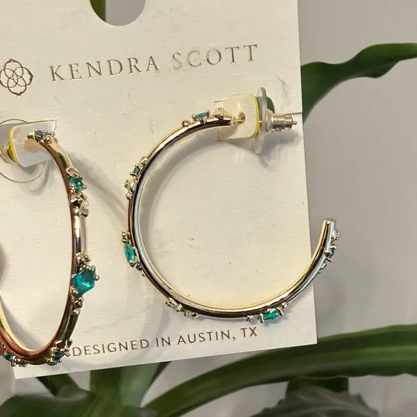 Kendra Scott Meredith Metals Gold Hoop Earrings - Image 3