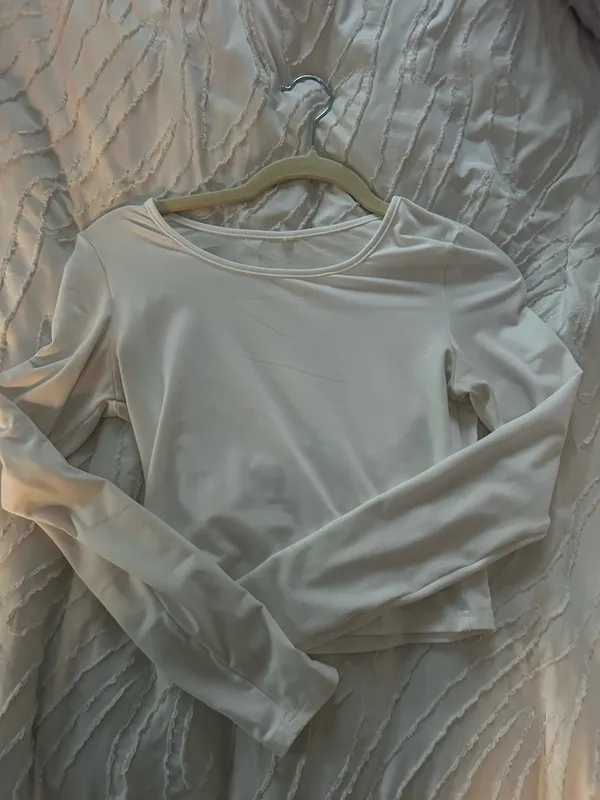 Amazon White Long Sleeve Top - Image 2