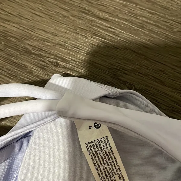 Lululemon NWOT energy longline bra medium support pastel blue us 4 - Image 2