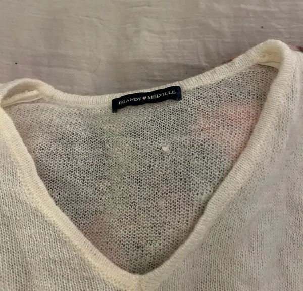 Brandy Melville Sweater - Image 3