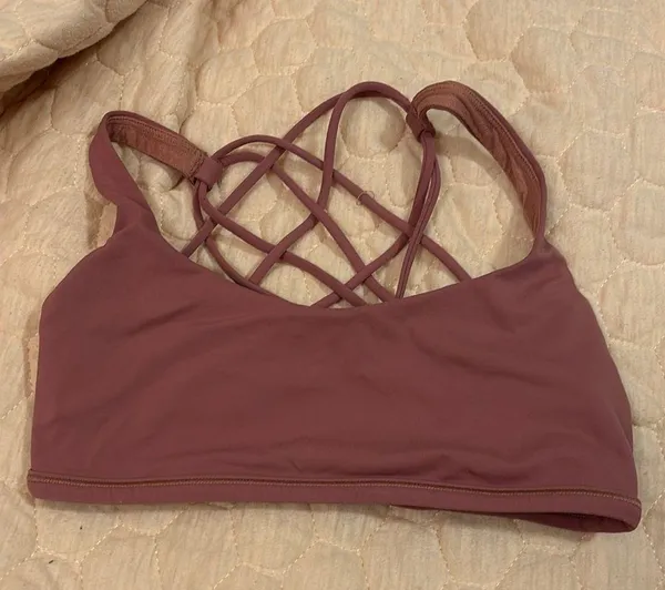 Lululemon Strappy Free to Be Sports Bra in Blush - Image 4