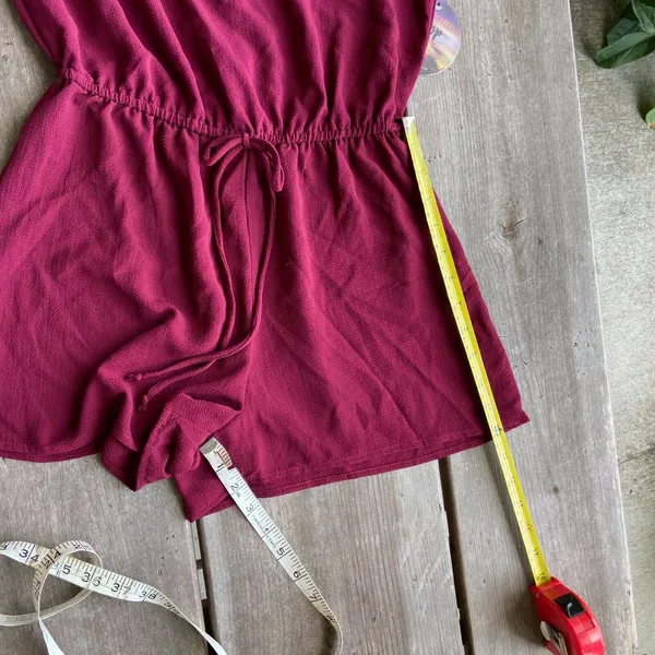 BeBop Womens Romper Size Small Burgundy‎ Wine Shorts Ruffle Keyhole NEW - Image 8