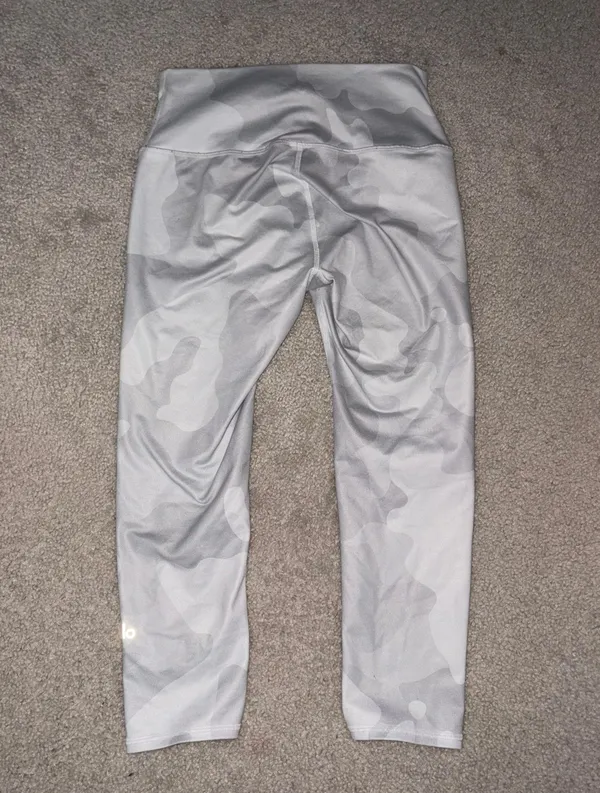 Alo Yoga White Camo Leggings - Image 2