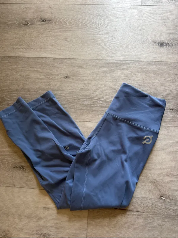Lululemon Peloton Leggings - 8 - Image 2