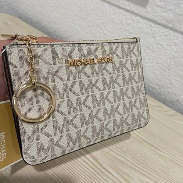 Michael Kors Vanilla Key Chain Wallet - Image 2