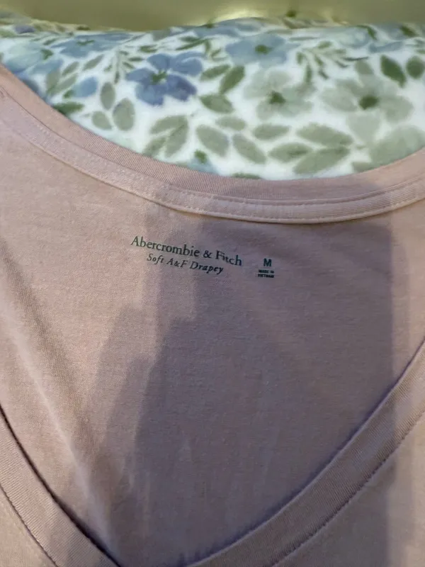 Abercrombie & Finch T-shirt - Image 2
