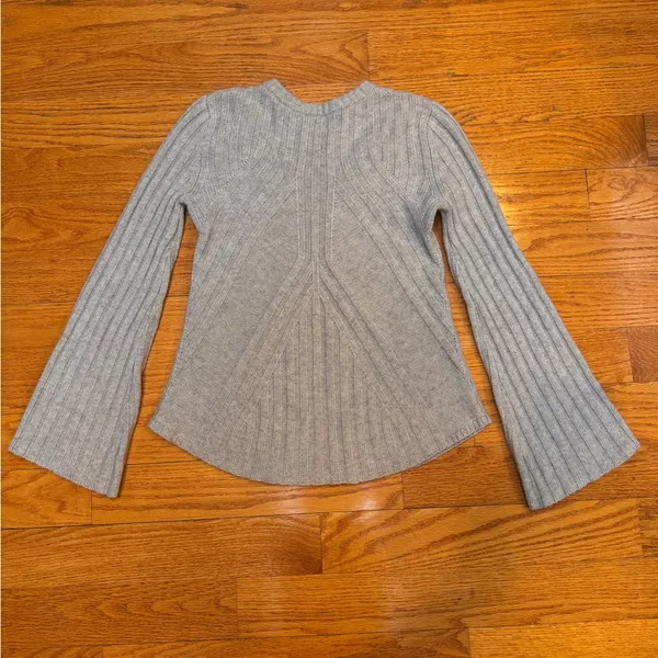 💜Autumn Cashere Light Gray Ribbed Knit Sweater - Image 2