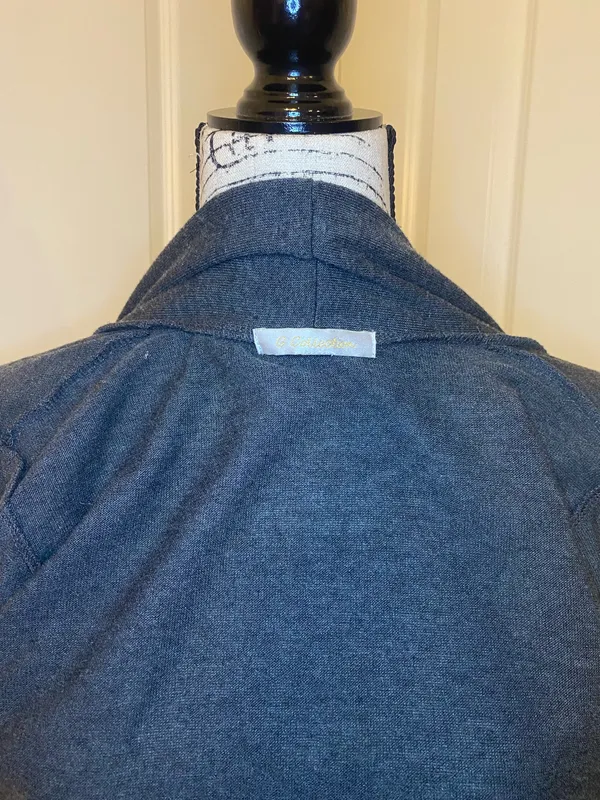 Open-Front Women’s Cardigan Sweater in Charcoal - Image 5
