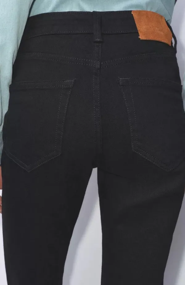 Zara Black Bootcut Leg - Slim Fit - Mid Rise Jeans - Image 6