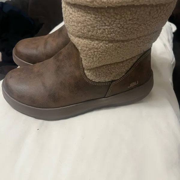 JBU Brown and Tan Boots - Image 6