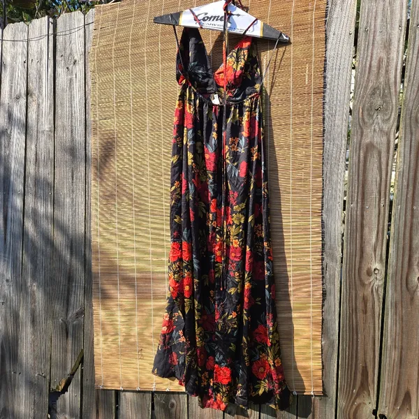 NEW Sweet Lemon Floral Print Halter Neck Maxi Dress - Image 13