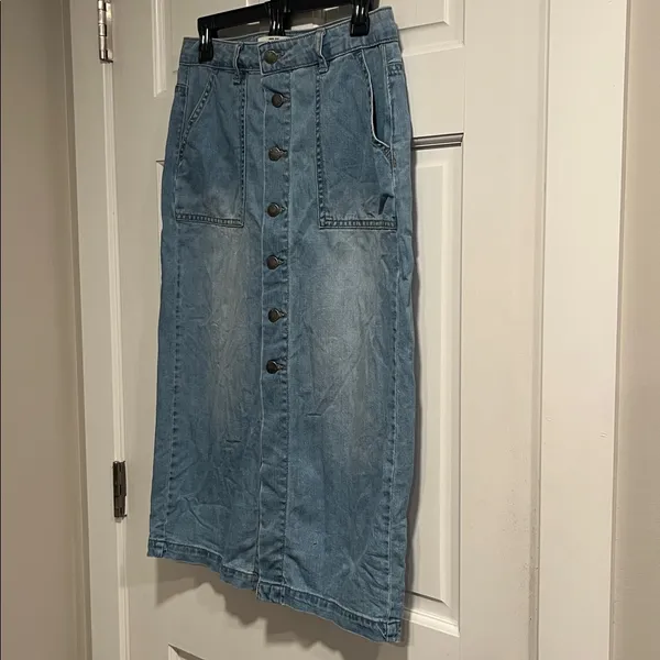 Wrangler Denim Button Front Midi Skirt Size 2 (Runs Large Fits More 4-6) - Image 4