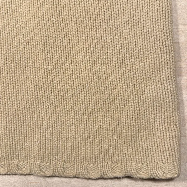 GAP Vintage Sweater Sz L - Image 4