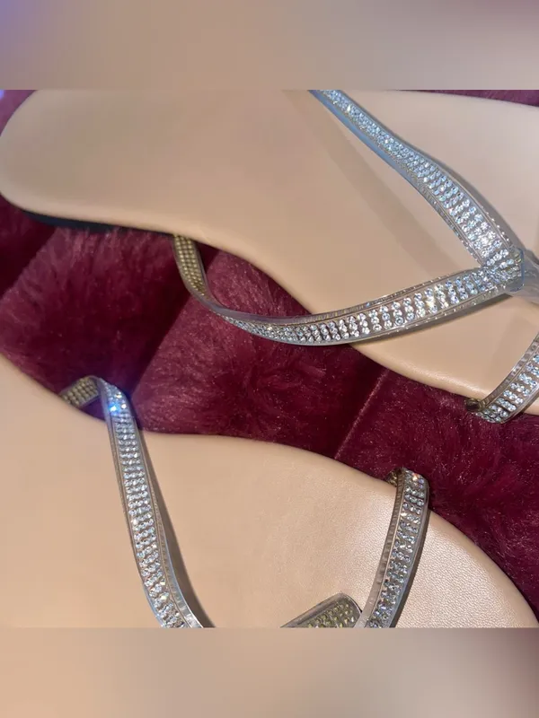 Silver rhinestone flip flop Tan Size 7 - Image 4