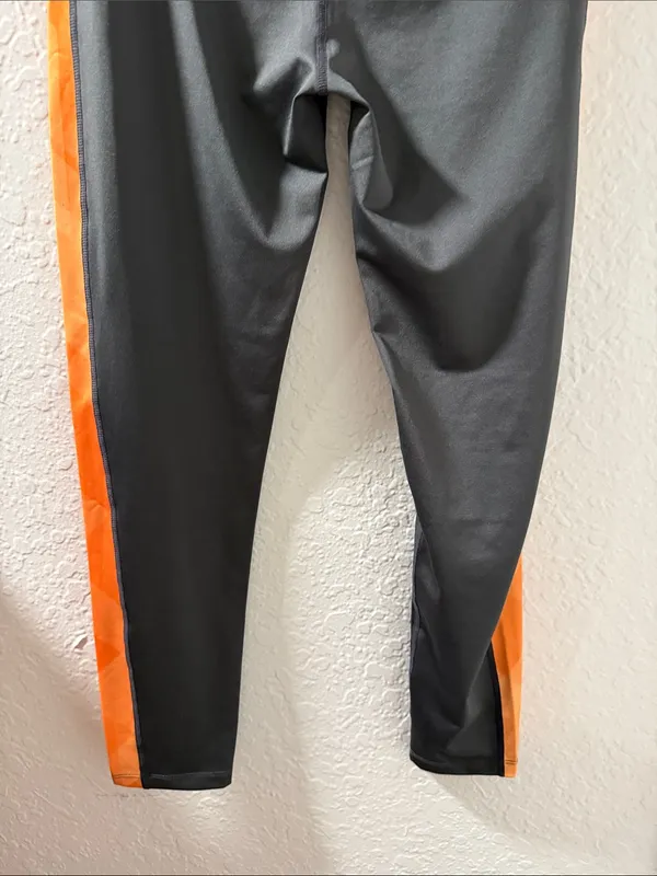 NWT OTF Orangetheory Fitness Gray Leggings with Orange Side Stripes - Image 10