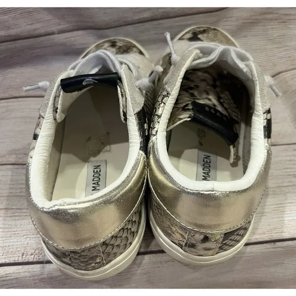 Steve Madden womens philosophy gold snake Star sneakers Size 7 - Image 6