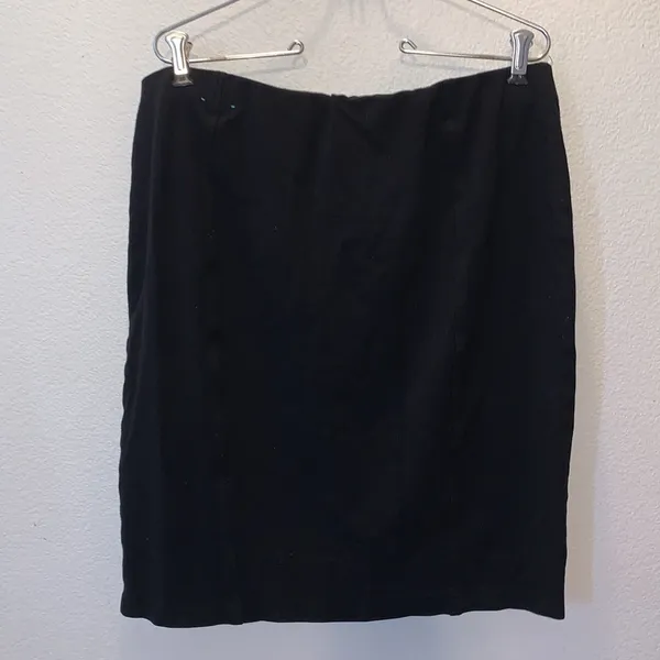 Maurices black stretchy office pencil skirt - Image 3