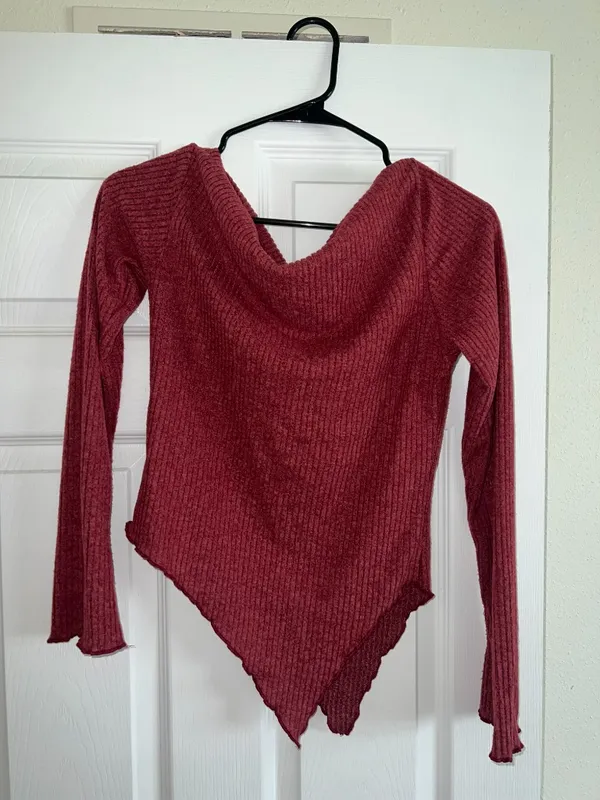 Amazon Long Sleeve Top - Image 2