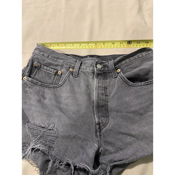 Levi's 501 Shorts Womens W30 Button Fly Frayed Hem Dark Wash Whisker Mid Rise - Image 7
