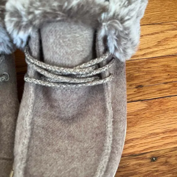 Hey Dude Wendy Fur Lined Boots Booties Shoes Women's Size 6 Comfort Slip On - Image 4