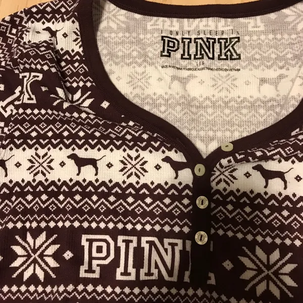 PINK Victoria's Secret Black and White Pajama Top - Image 2