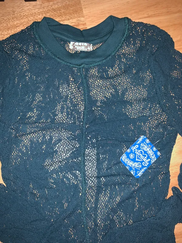 Free People SMALL COOL WITH IT LAYERING TOP BNWTS - Image 5