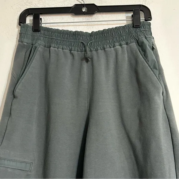Athleta Triumph Hybrid Wide Leg Crop Pants Granite Blue Size Small Lounge Casual - Image 3