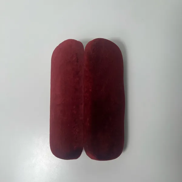 Gucci Red Velvet Large Clamshell Hard Sunglasses Eye Glasses Case - Image 10