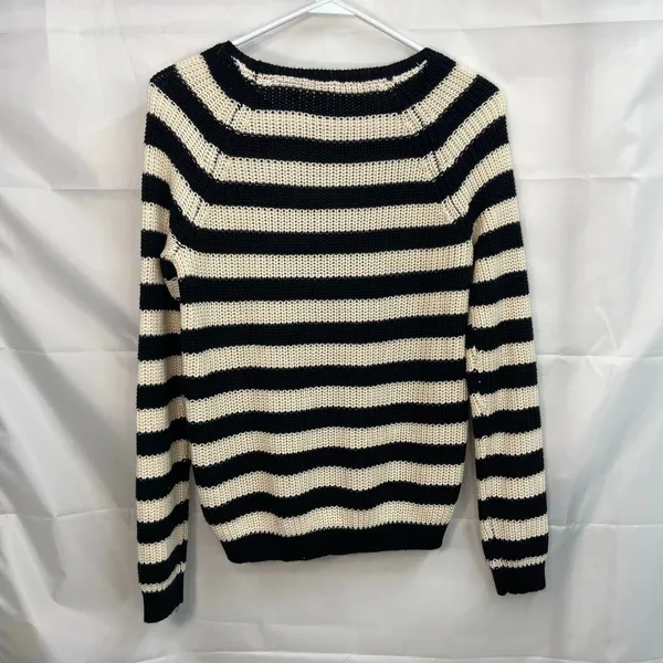 Forever 21 women's black cream thick knit striped crewneck sweater stretch M‎ - Image 5