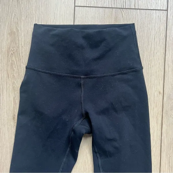 Lululemon Wunder Train High-Rise Tight 25"
Ascending Light Engineer Silverscreen - Image 5