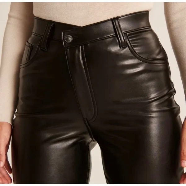 Abercrombie Curve Love 90s Straight Ultra High Rise Vegan Leather Pants 6S‎ - Image 4