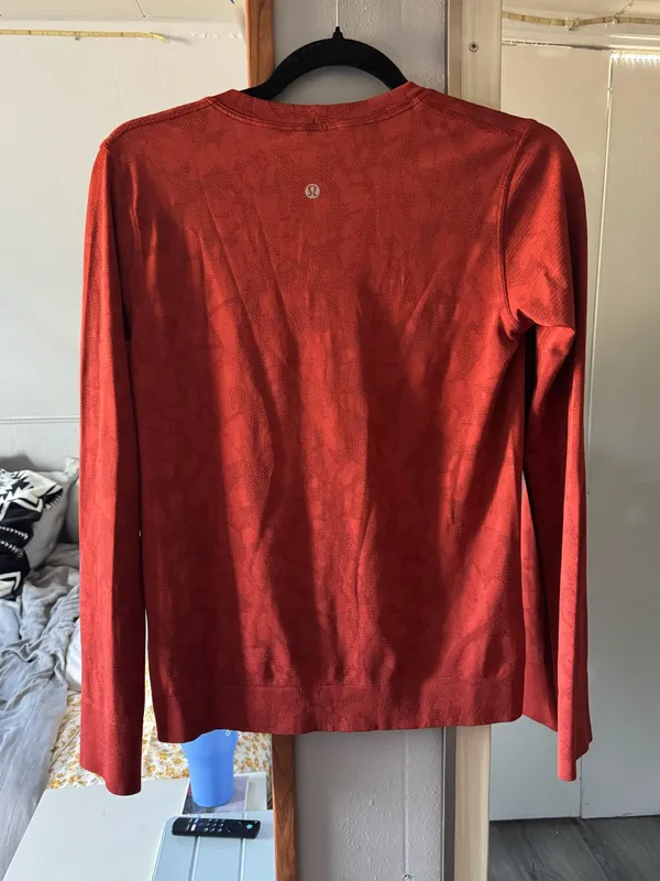 Lululemon Long Sleeve Swiftly - Image 3