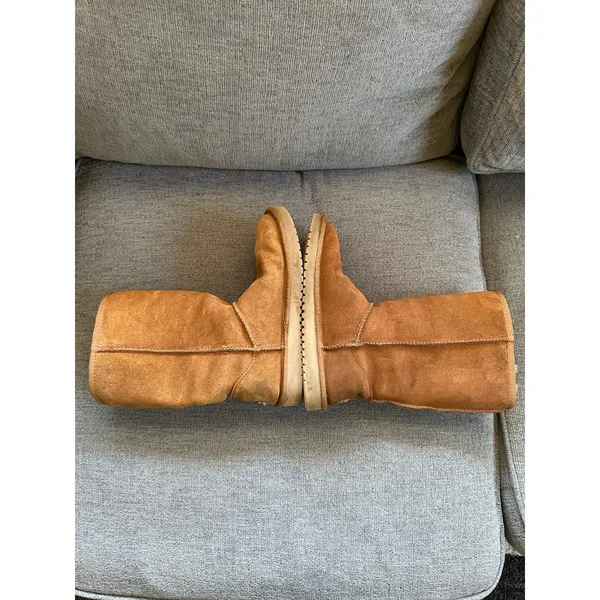 Koolaburra By UGG Women’s Victoria Sherpa Fur Bow Accents Suede Boots 7 - Image 4