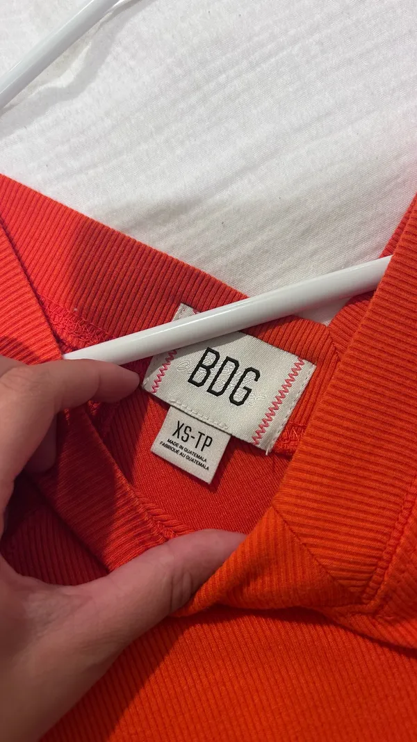 BDG Urban Outfitters V-Neck Top - Image 3