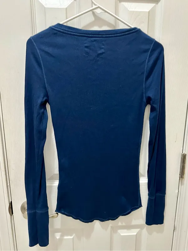 Aeropostale Y2K Long Sleeve Henley Shirt size Medium blue - Image 3