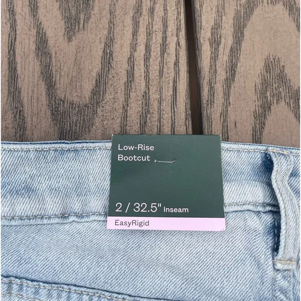 NWT Wild Fable Low-Rise bootcut light wash jeans easy rigid size 2 - Image 8