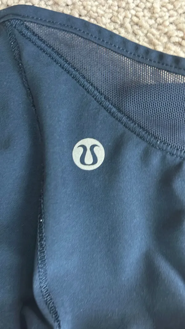 Lululemon Hotty Hot 2.5" - Image 2