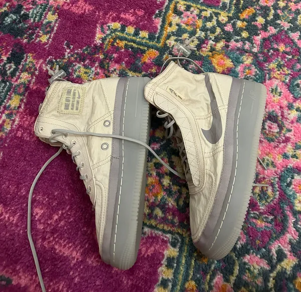 AF1 - Image 2