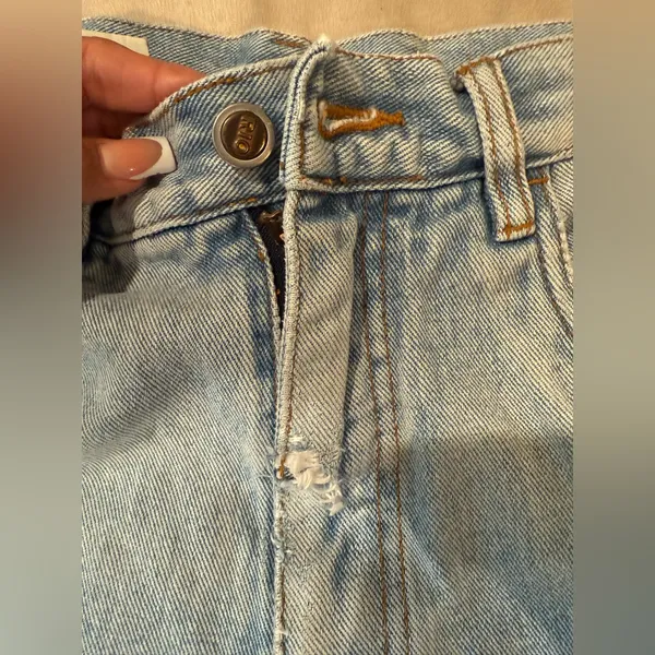 Vintage RIO‎ High-Waisted Denim Shorts – Size 11 - Image 9