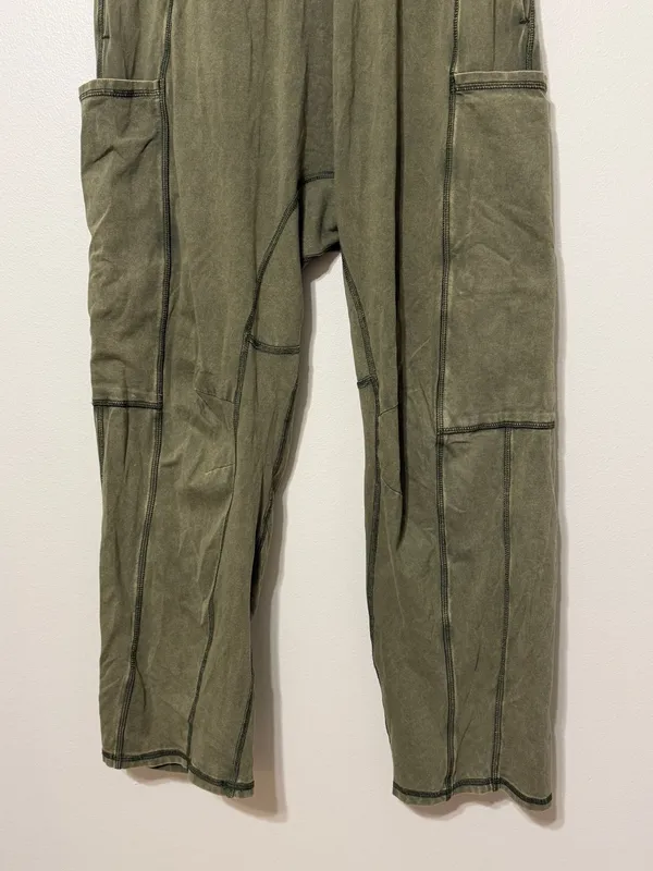 Free People Movement Hot Shot Baggy Pants Olive Army Green Size Small EUC - Image 5