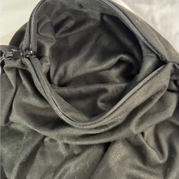 Beyond Yoga Black Infinity Scarf - Image 5