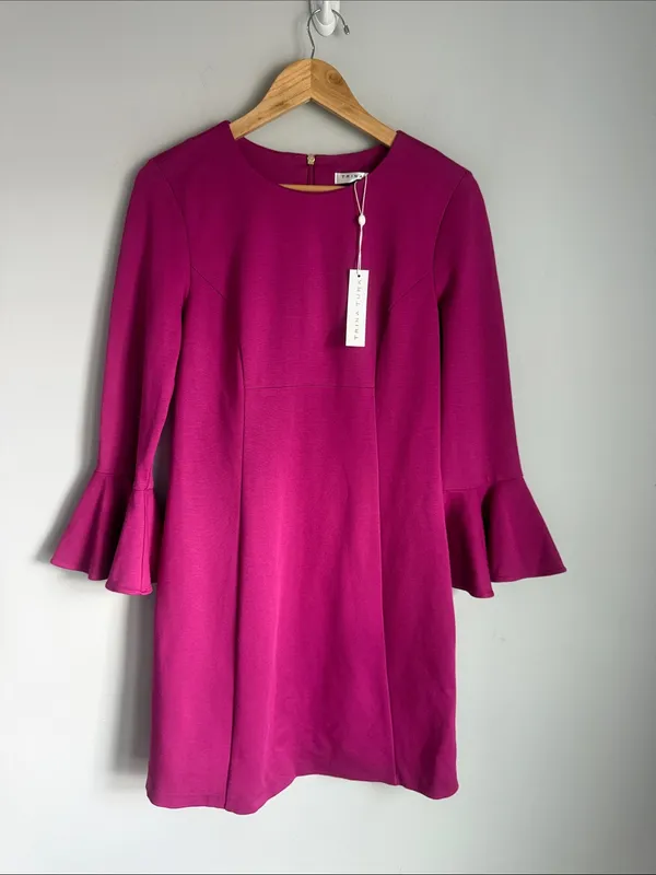 NEW Trina Turk Magenta Pink Bell Sleeve Dress - Image 3