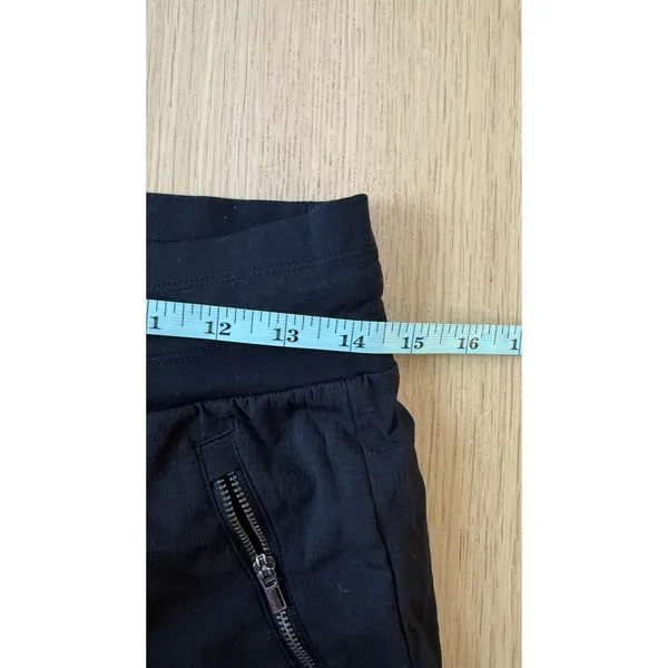 Athleta Women's Black Nylon Blend Trekkie Jogger Pants size 4T Tall 2593 - Image 6