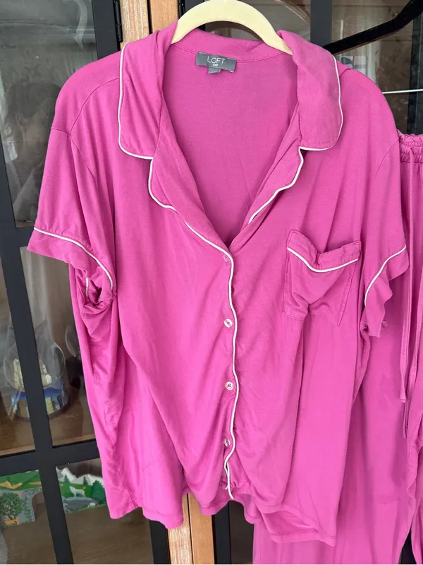 Ann Taylor LOFT Pajamas set modal Sleep Notch Collar Capri pants short sleeve - Image 6
