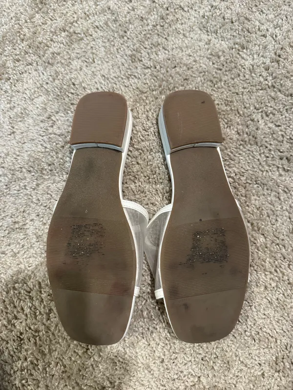 Gap Women's White Mesh Sandals - Image 2
