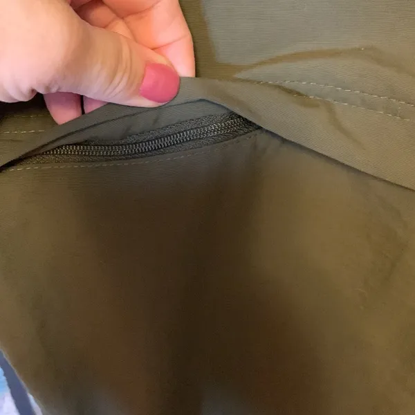 The North Face Green Nylon Convertible Pants Size 16 - Image 2