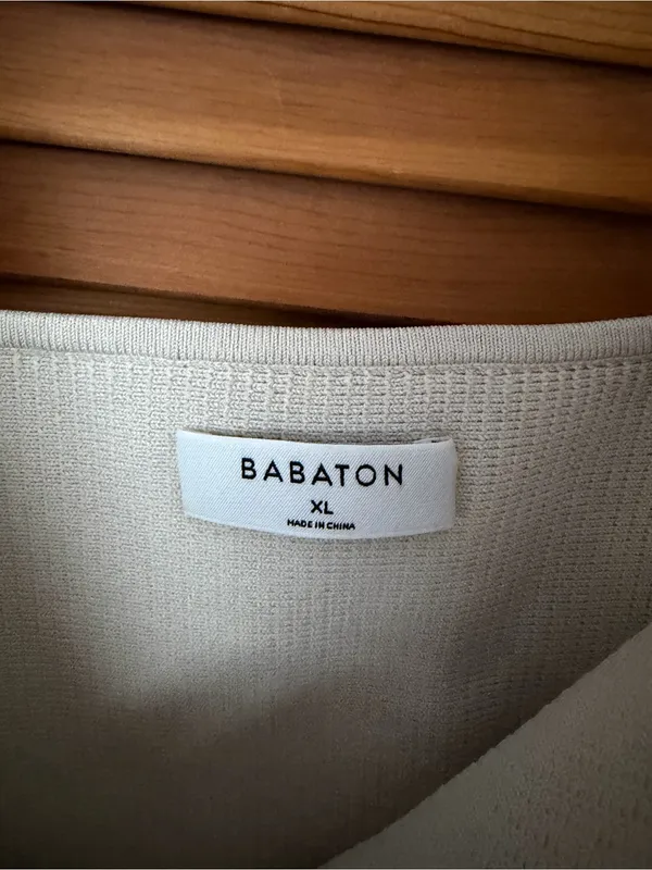 Aritzia Babaton Sculpt Knit Squareneck Ribbed Cropped Tank size XL - Image 3