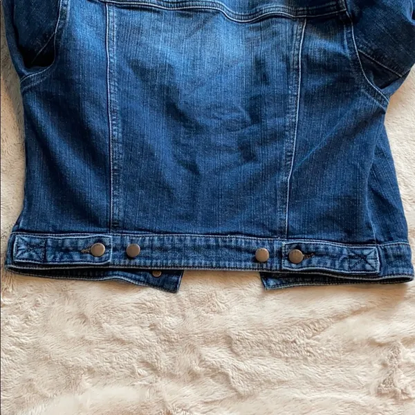 Vintage Guess Denim Jacket Distressed Women’s Small - Image 5