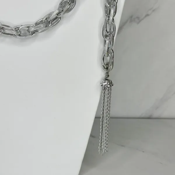 Textured Chain Link Tassel Open Wrap Necklace Silver Tone ✨ - Image 4